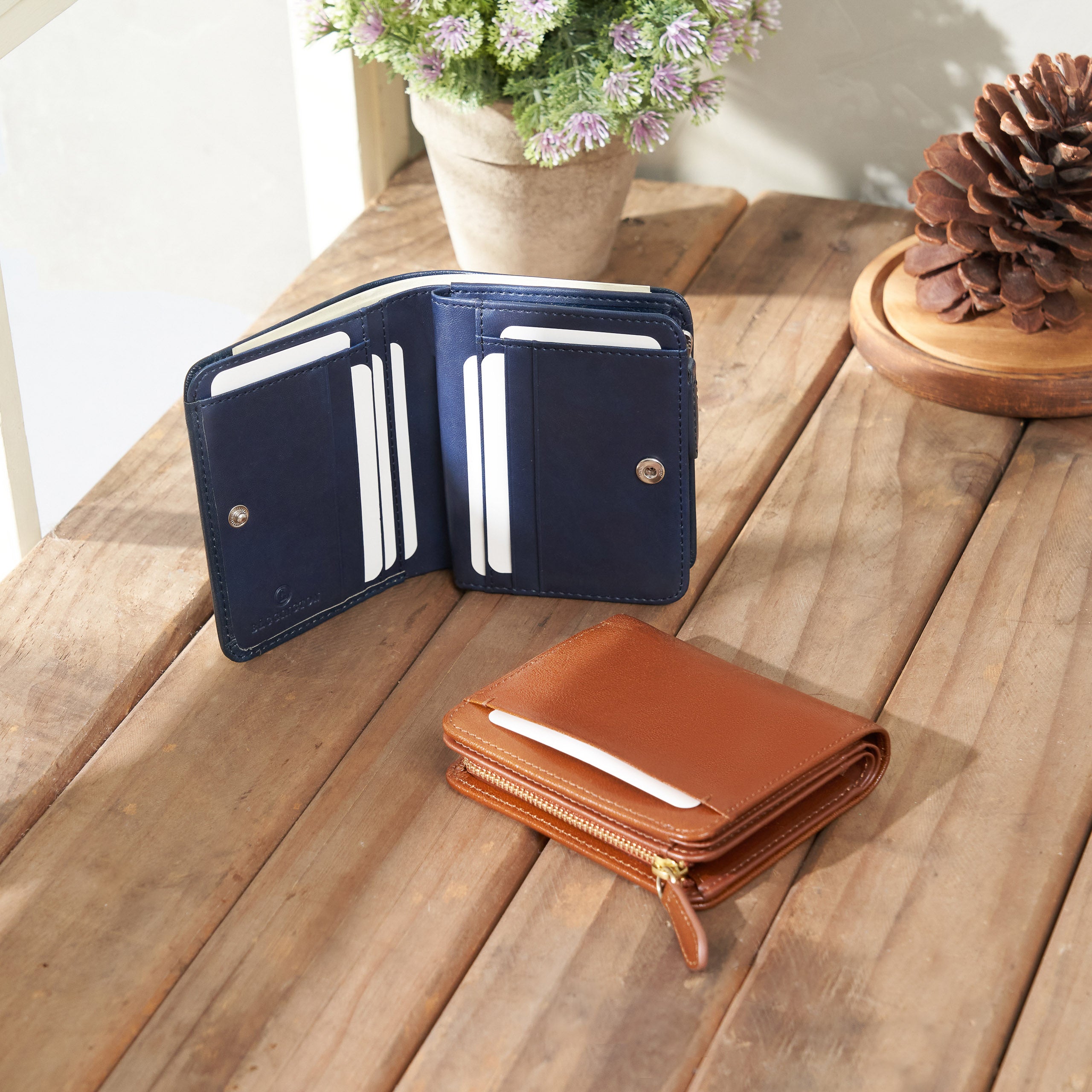 Pietro|Multi Folio Wallet|Veg-Tan Leather